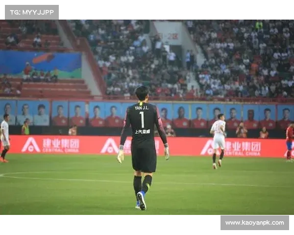 李漠雨:徐指导让我上场时充满信心 球迷助威让我热泪盈眶 李漠雨:徐指导让我上场时充满信心 球迷助威让我热泪盈眶